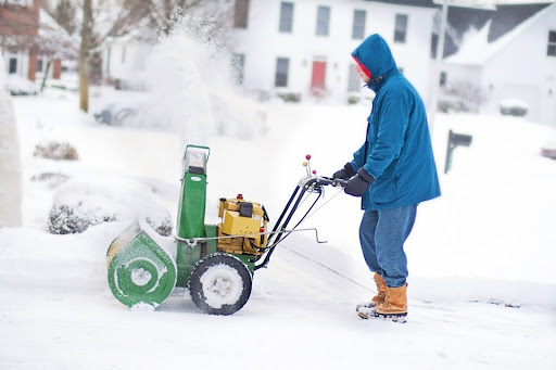 5 astuces pour se débarrasser de la neige rapidement